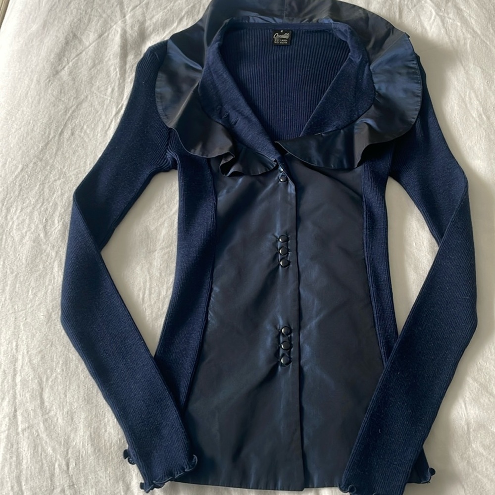 Wool/silk unique blouse made in Italy.
